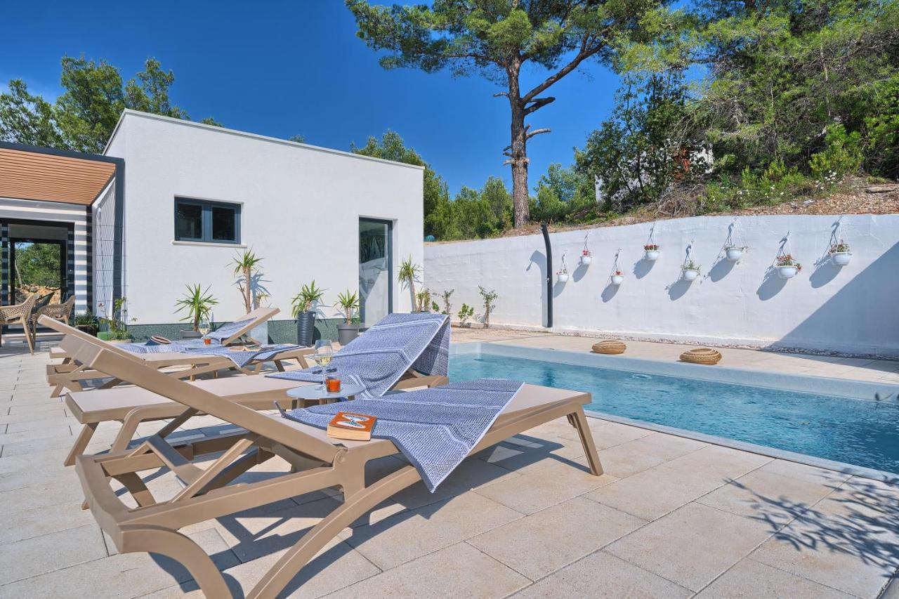 Holiday House Sunset Haven Estate Sutivan Dış mekan fotoğraf